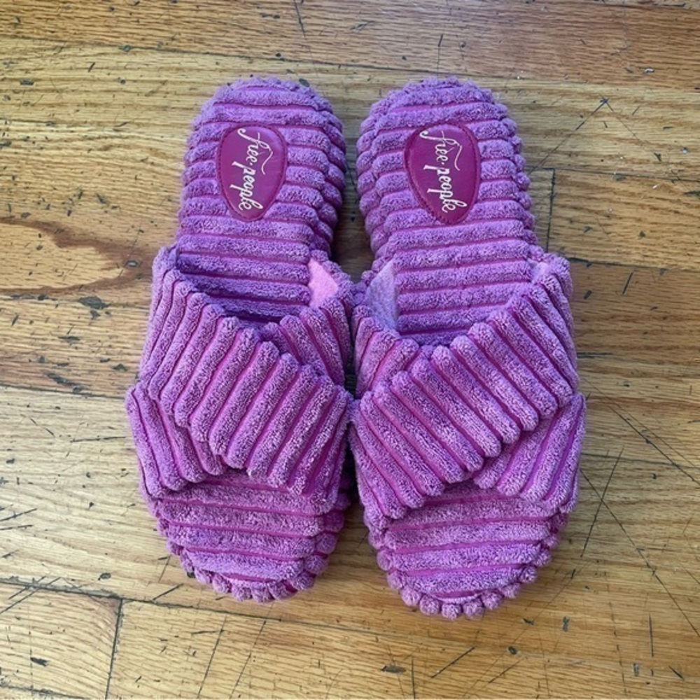Free People Pink Ribbed Slide Sandals